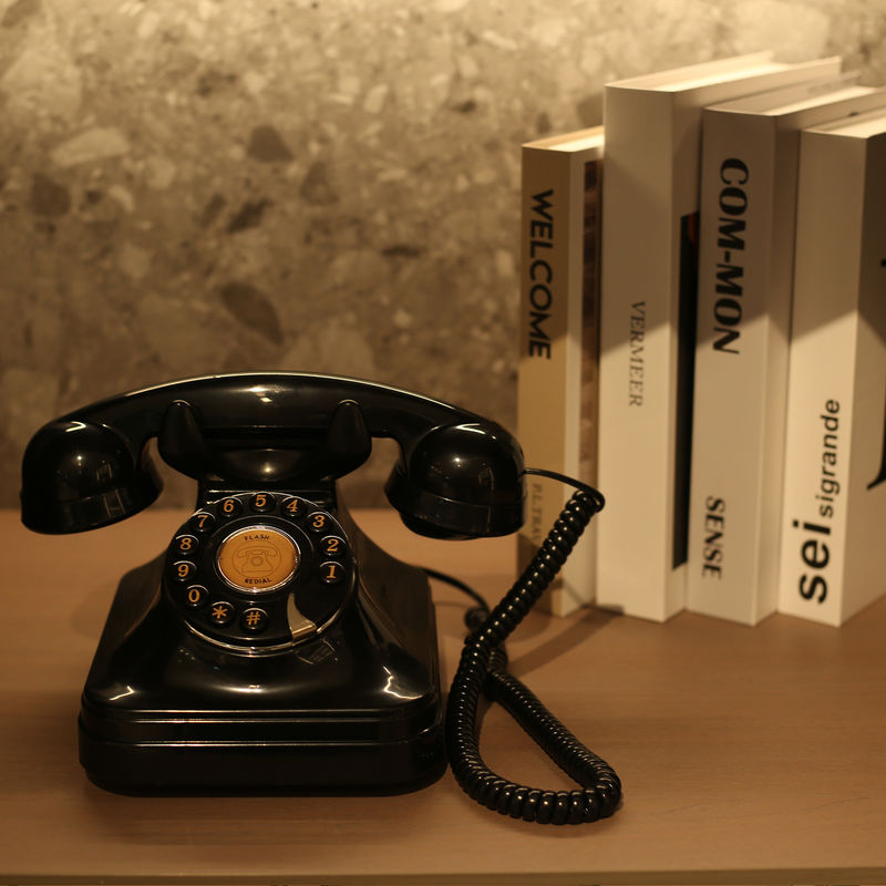 Pengisian Audio Pernikahan Buku Tamu Hitam Vintage Phone Voice Recorder Untuk Menjaga Kenangan